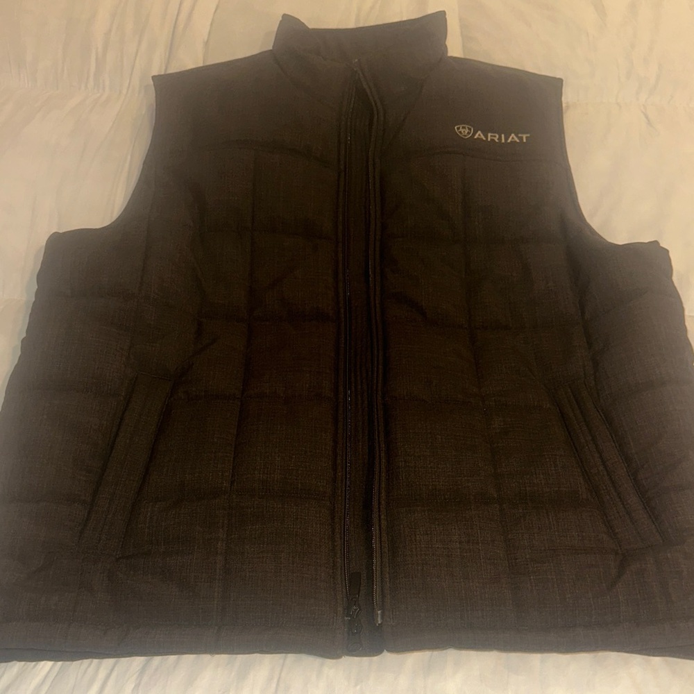 Ariat Men's Dark Brown Quilted Vest
